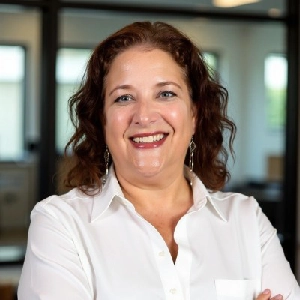 Lisa Romeo Aaa Commercial Division | Regional Vice Presidents